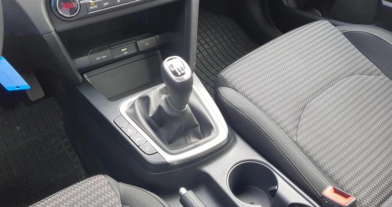Kia Ceed cena 82500 przebieg: 85060, rok produkcji 2022 z Dynów małe 301